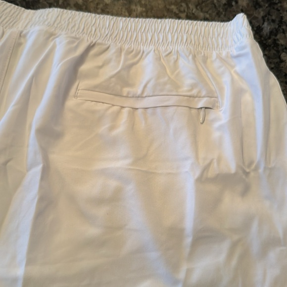 Champion wicking and anti -odor white shorts NWT - Picture 7 of 9